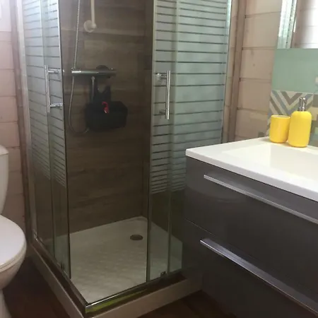 Ferienhaus Im Grunen بيت للعطل *